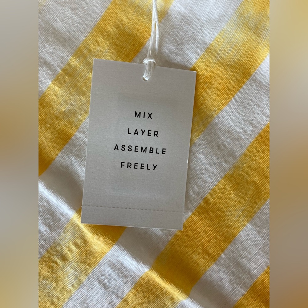 Free Assembly Oversized tee - Picture 2 of 3
